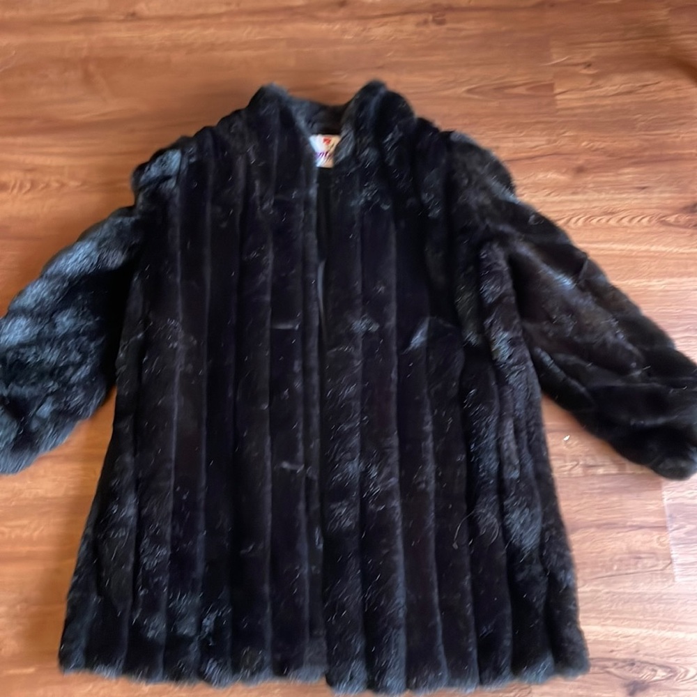 Monterey Women’s faux fur coat. Black. Size 10. Early 1980’s